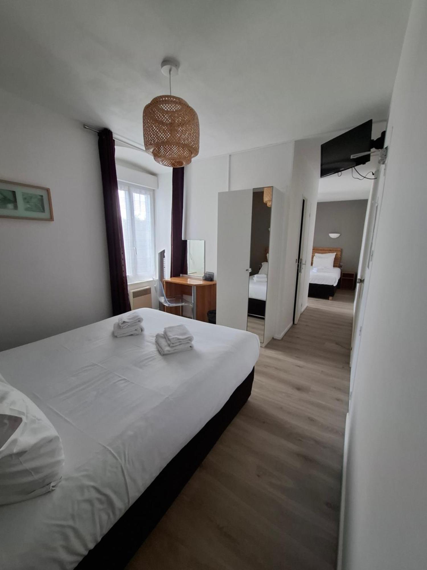 Hotel Du Chateau Alvignac ภายนอก รูปภาพ