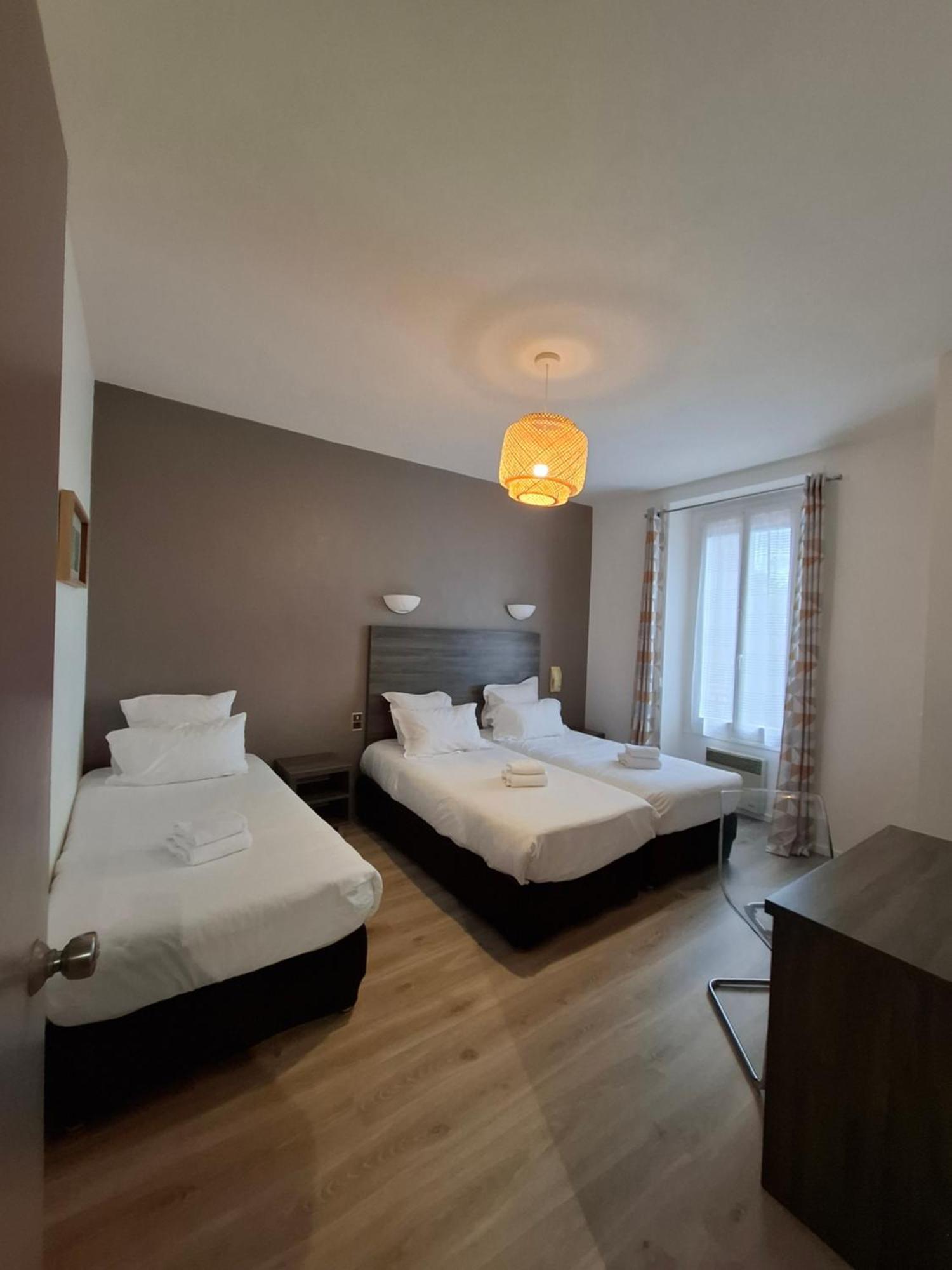 Hotel Du Chateau Alvignac ภายนอก รูปภาพ