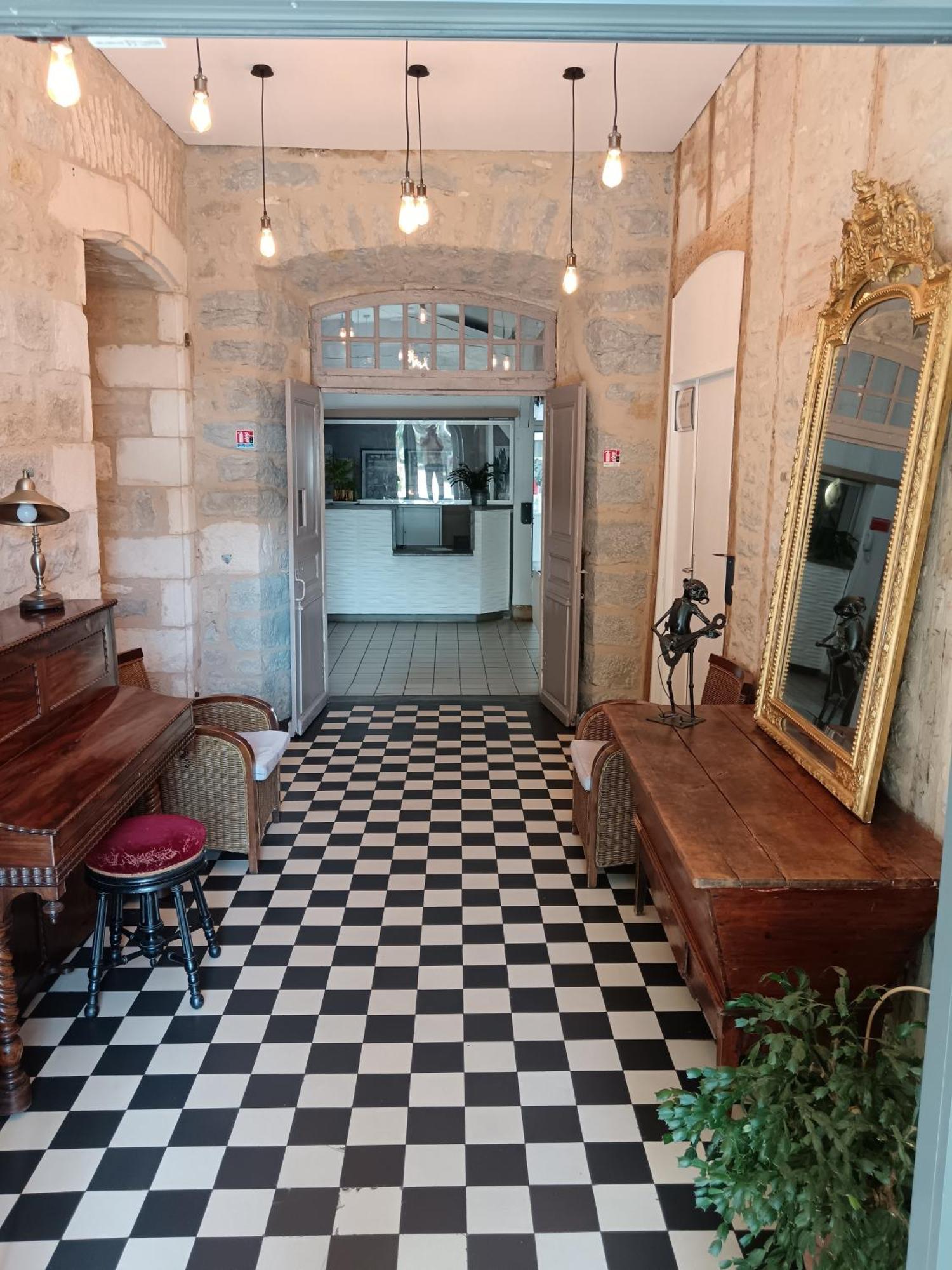 Hotel Du Chateau Alvignac ภายนอก รูปภาพ