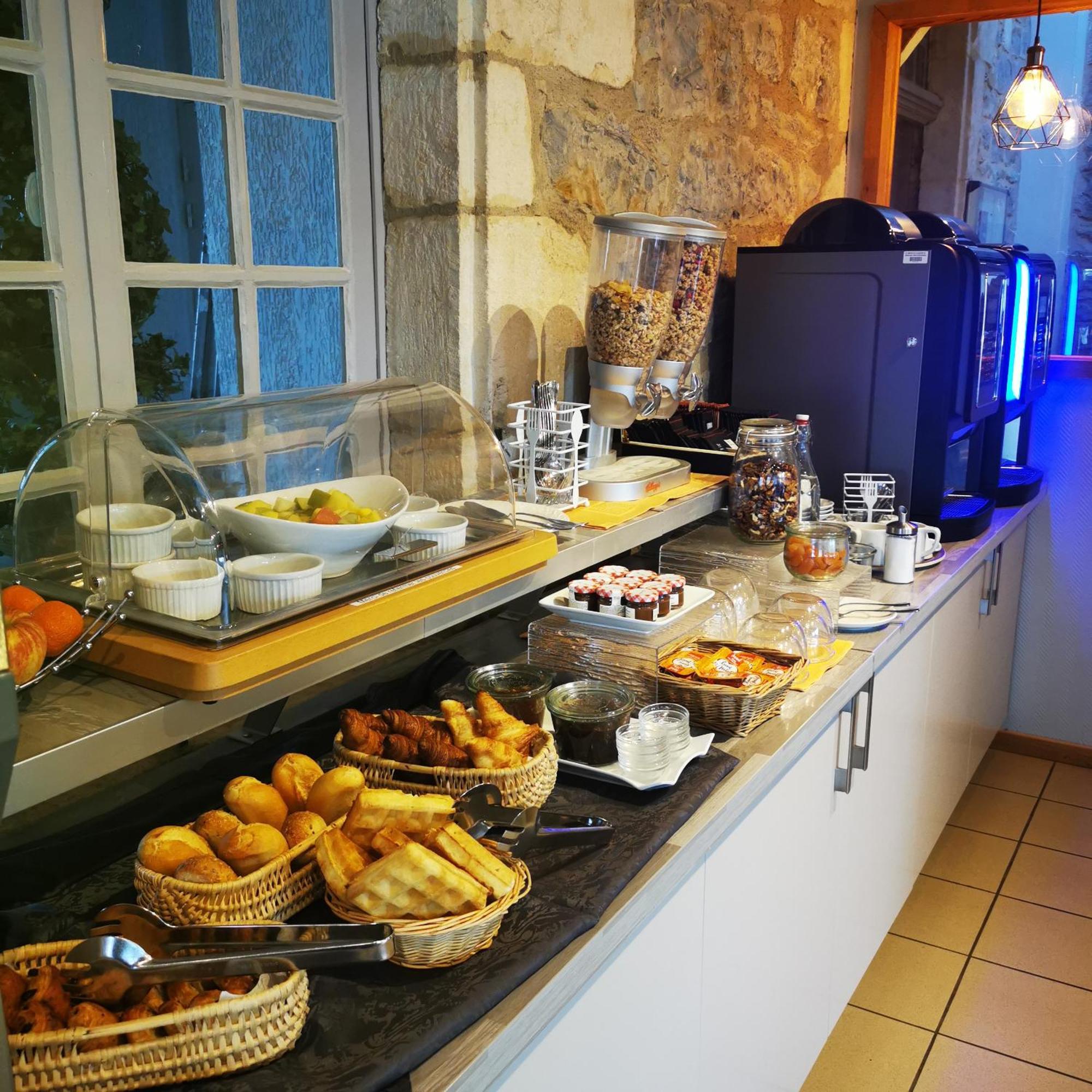 Hotel Du Chateau Alvignac ภายนอก รูปภาพ